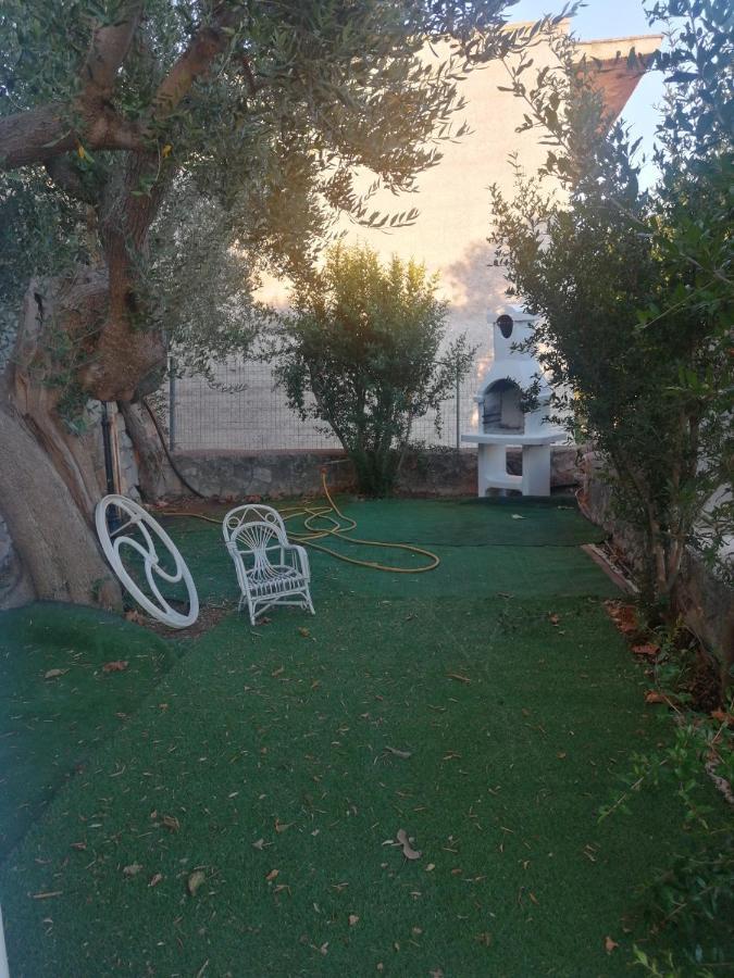 Villa Relax Amore Le Lamie di Olimpe Esterno foto